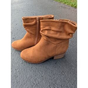 Lane Bryant Womens Dream Cloud Slouch Ankle Boot Bootie Sz 9W Tan Faux Suede